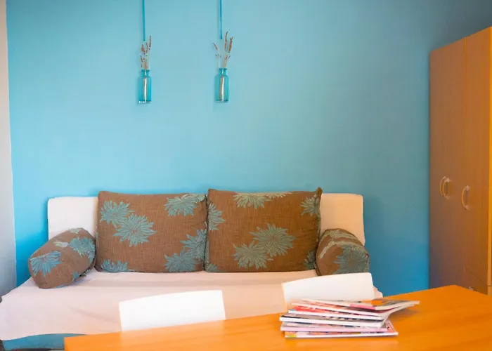 Viscovery Boutique 卢卡瓦克